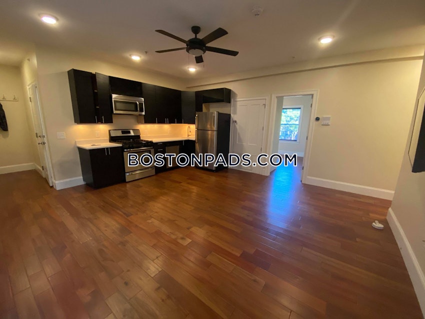 BOSTON - CHARLESTOWN - 4 Beds, 2 Baths - Image 8