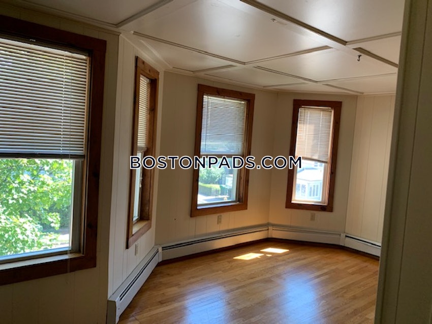 MEDFORD - TUFTS - 2 Beds, 1 Bath - Image 8