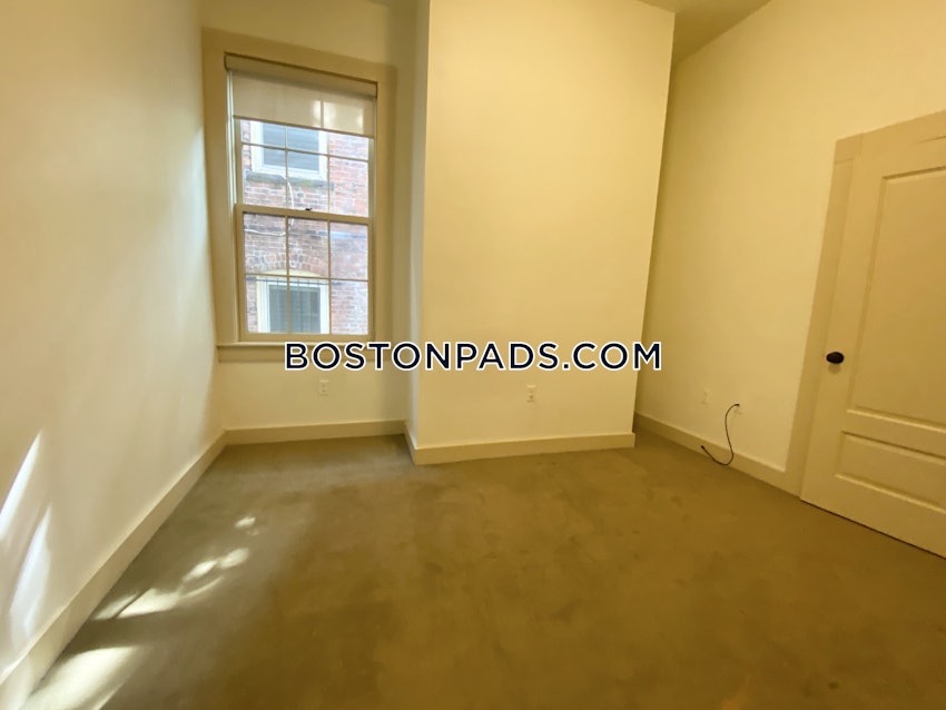 BOSTON - FORT HILL - 2 Beds, 1 Bath - Image 41