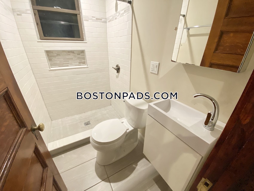 BOSTON - MISSION HILL - 4 Beds, 2 Baths - Image 5