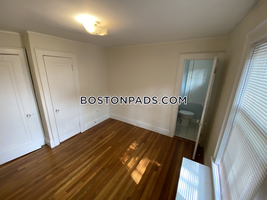 BROOKLINE- COOLIDGE CORNER - 4 Beds, 1.5 Baths - Image 14