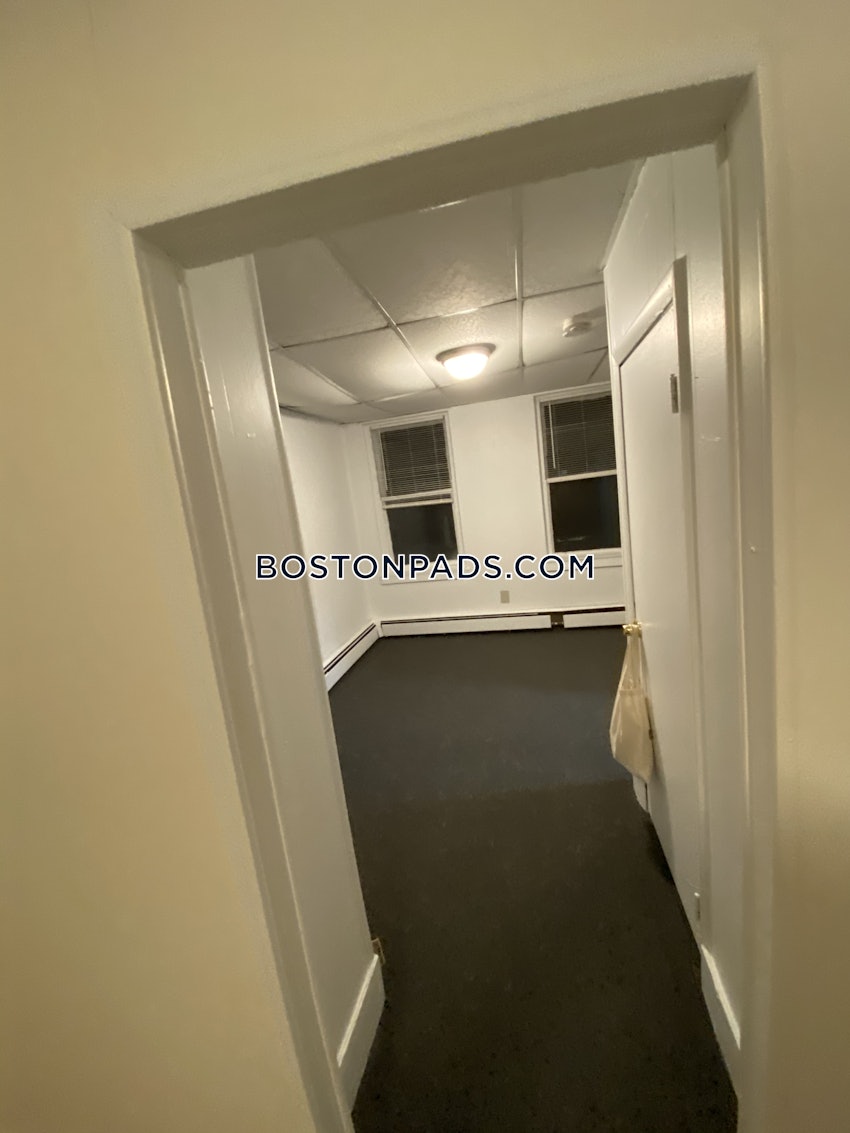 BOSTON - BEACON HILL - 1 Bed, 1 Bath - Image 5