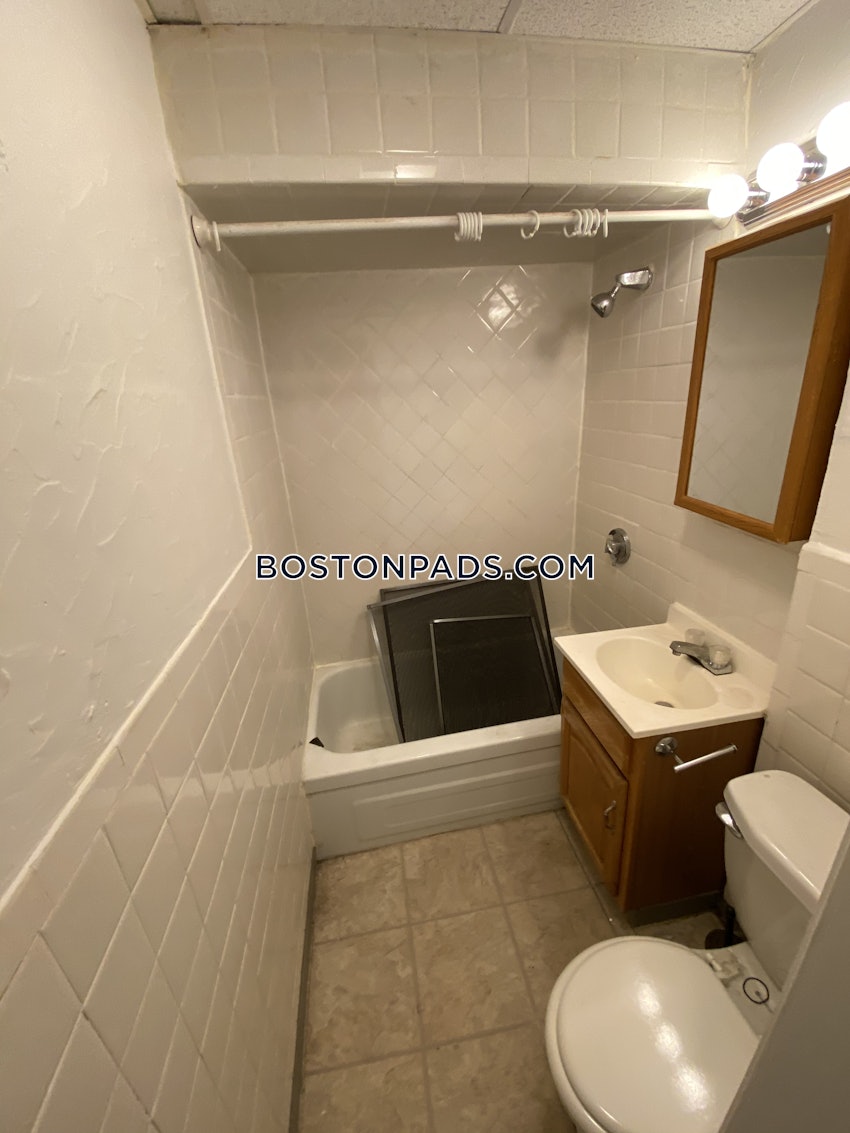 BOSTON - BEACON HILL - 2 Beds, 1 Bath - Image 5
