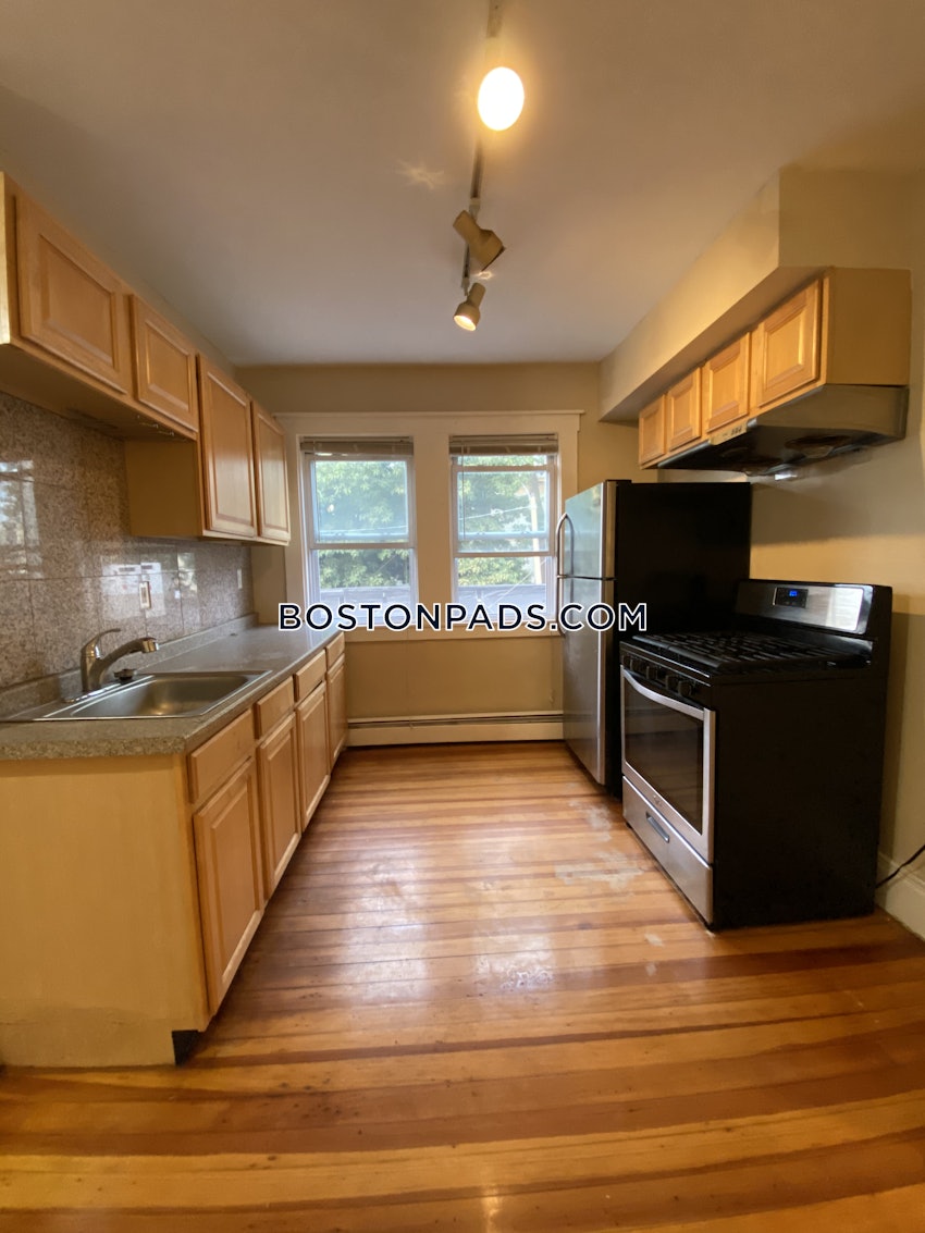 BOSTON - ROSLINDALE - 2 Beds, 1 Bath - Image 5