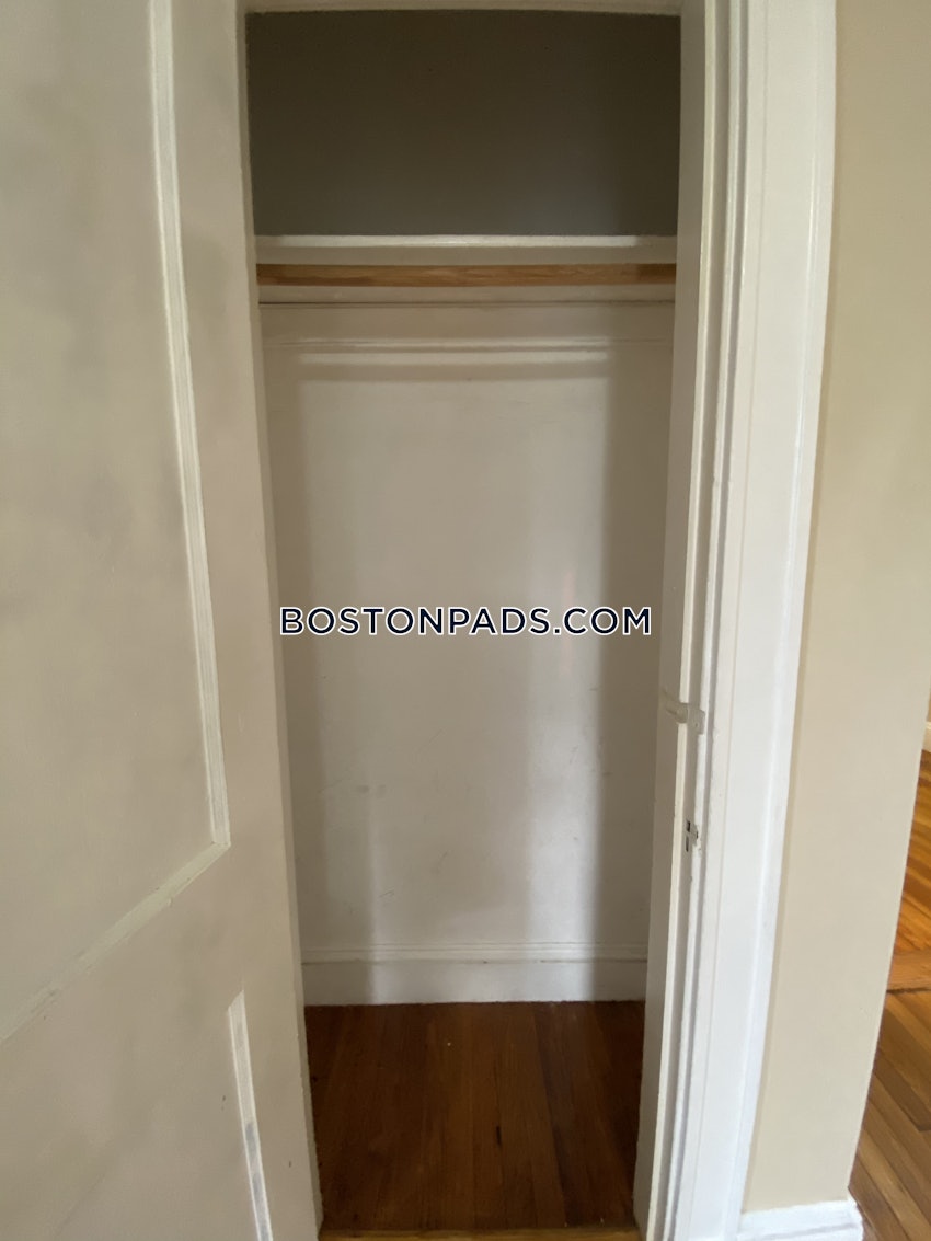 BOSTON - ROSLINDALE - 2 Beds, 1 Bath - Image 7