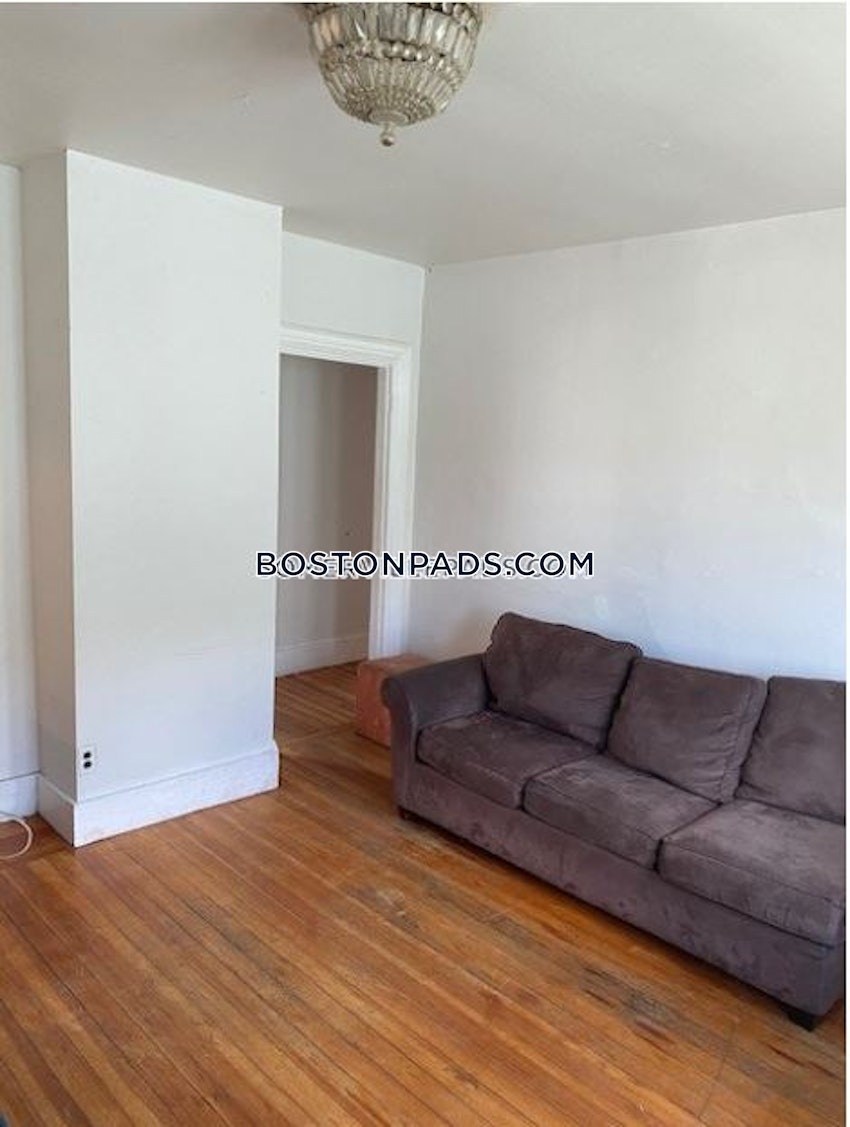 SOMERVILLE - TUFTS - 5 Beds, 1 Bath - Image 27