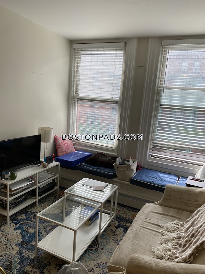 Boston - $2,750+ /mo