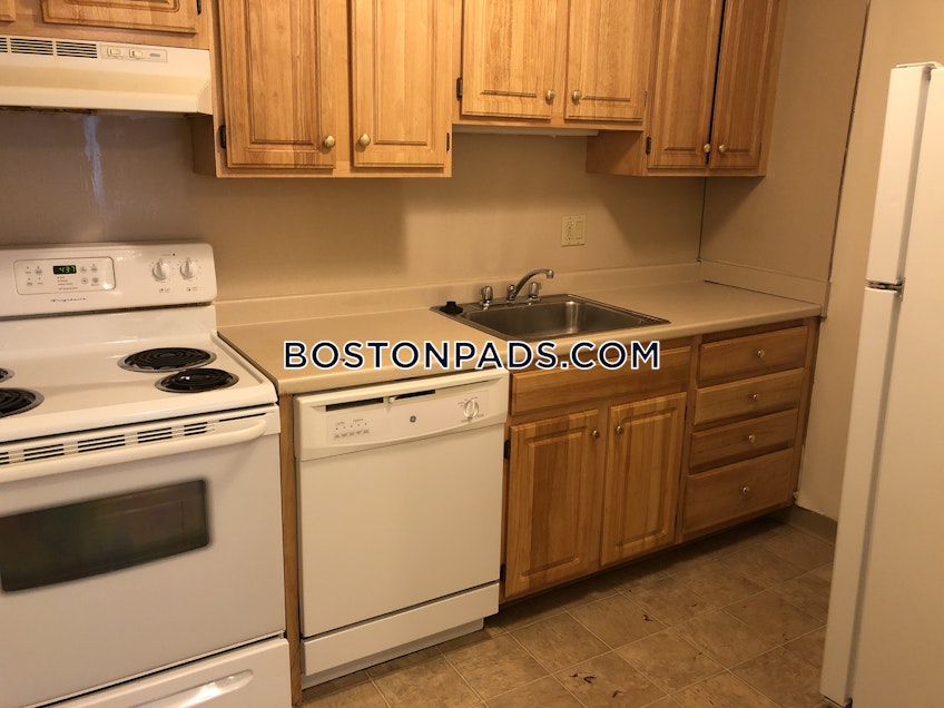 Boston - $2,800+ /month