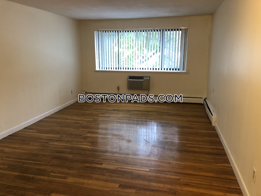 Boston - $2,800+ /month