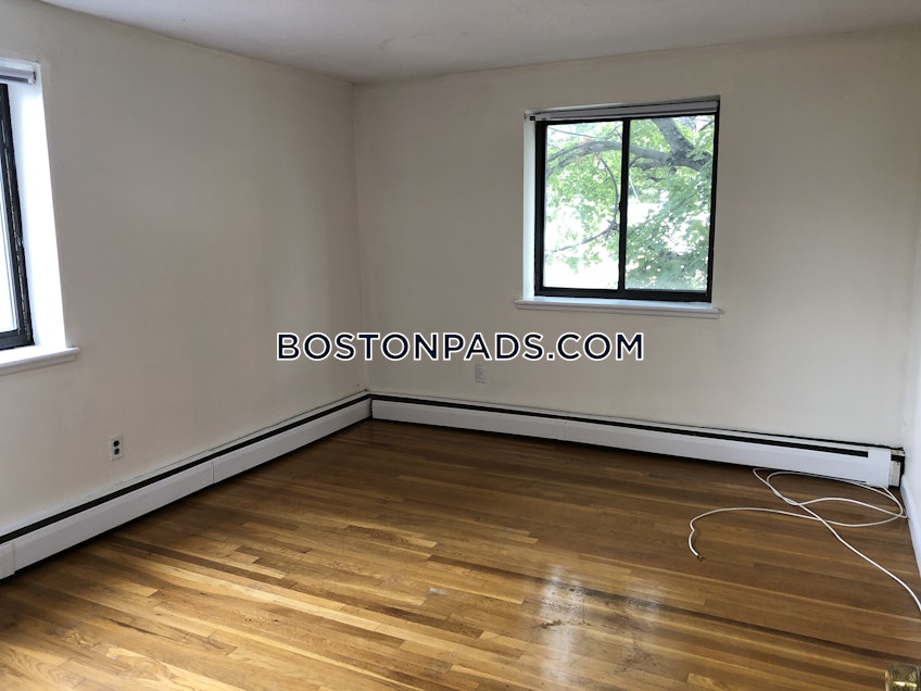Boston - $2,800+ /month