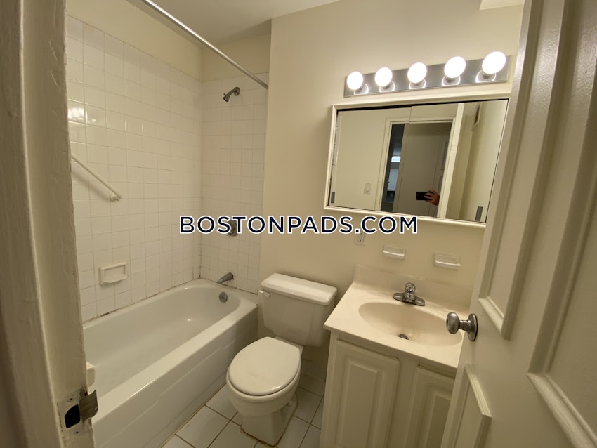 BROOKLINE- BOSTON UNIVERSITY - 2 Beds, 1.5 Baths - Image 9