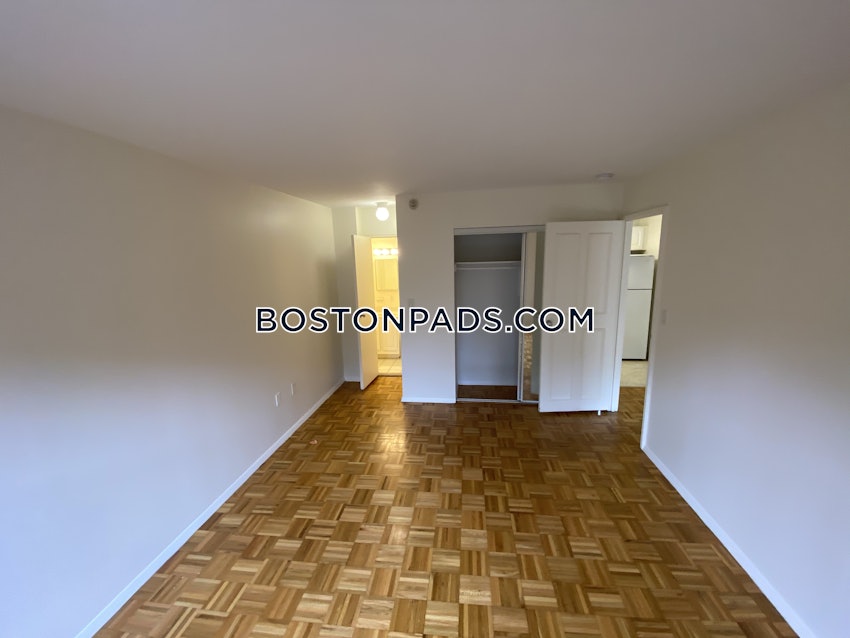 BROOKLINE- BOSTON UNIVERSITY - 2 Beds, 1.5 Baths - Image 3