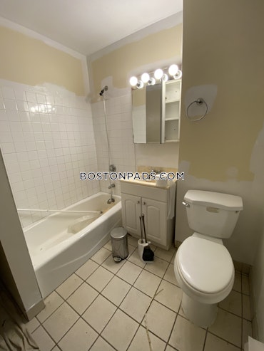 Boston - 4 Beds, 1 Baths