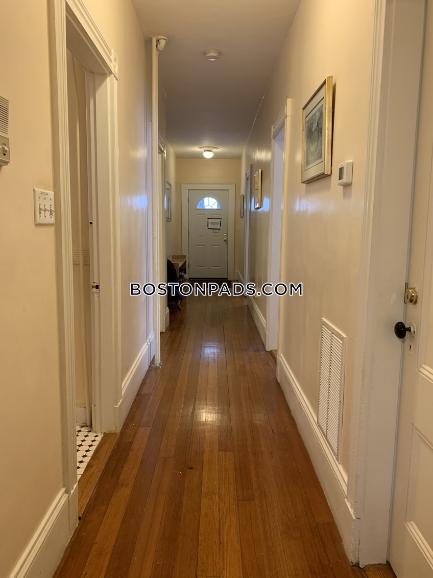 Boston - $7,400+ /month