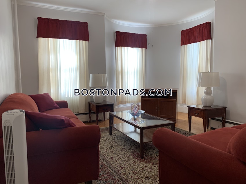 Boston - $7,400+ /month