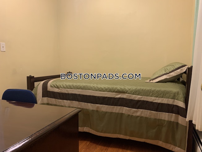 Boston - $7,400+ /mo