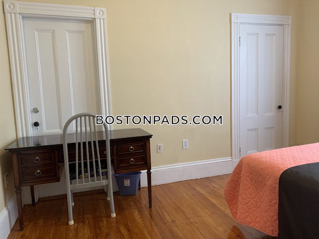 Boston - $7,400+ /mo