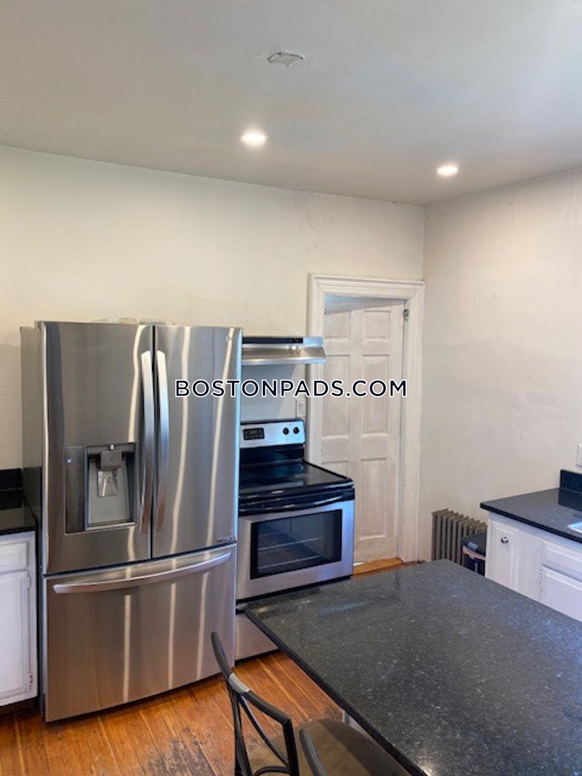 SOMERVILLE - TUFTS - 5 Beds, 1 Bath - Image 1