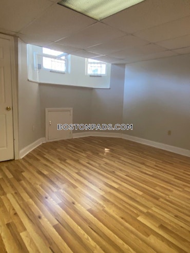 Boston - 4 Beds, 2 Baths