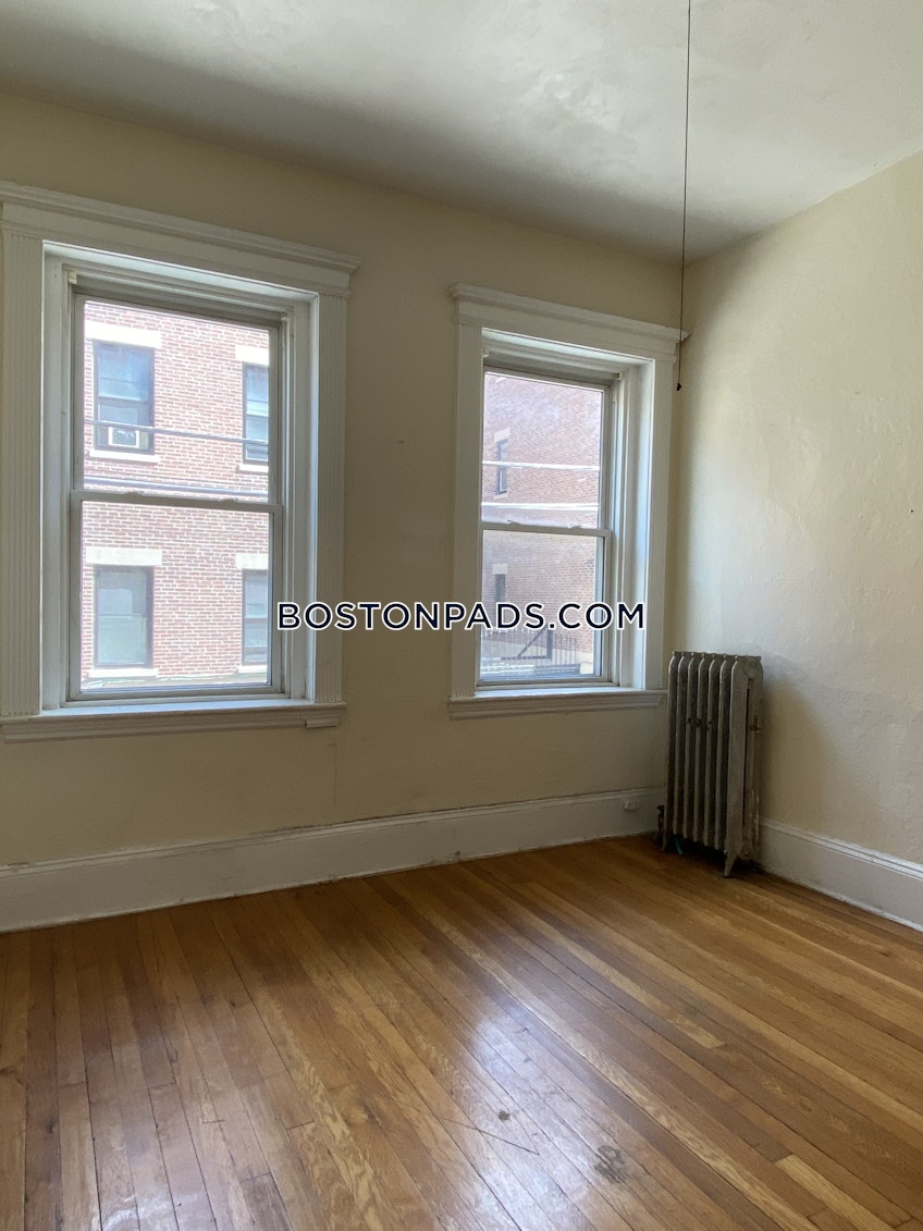 Boston - $3,575+ /month