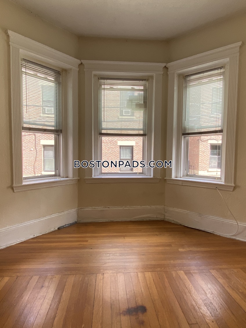 Boston - $3,575+ /month