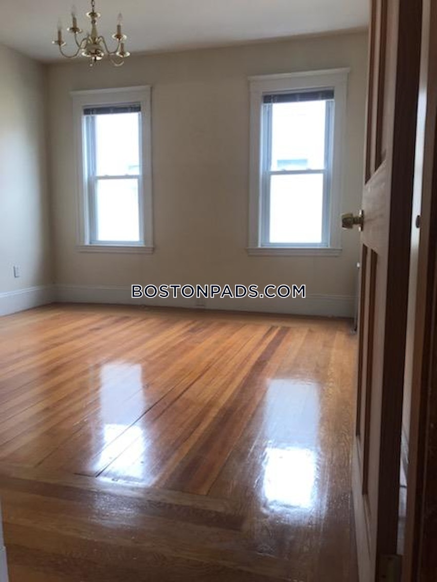 MEDFORD - WELLINGTON - 2 Beds, 1 Bath - Image 24