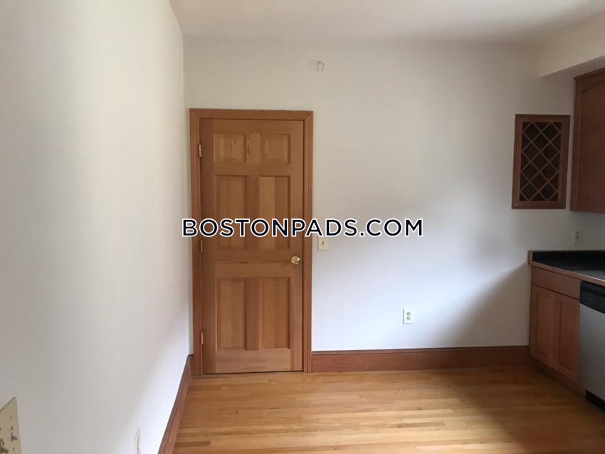 MEDFORD - WELLINGTON - 2 Beds, 1 Bath - Image 27