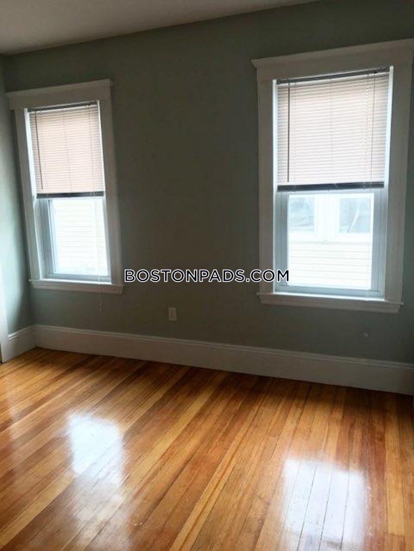 MEDFORD - WELLINGTON - 2 Beds, 1 Bath - Image 17