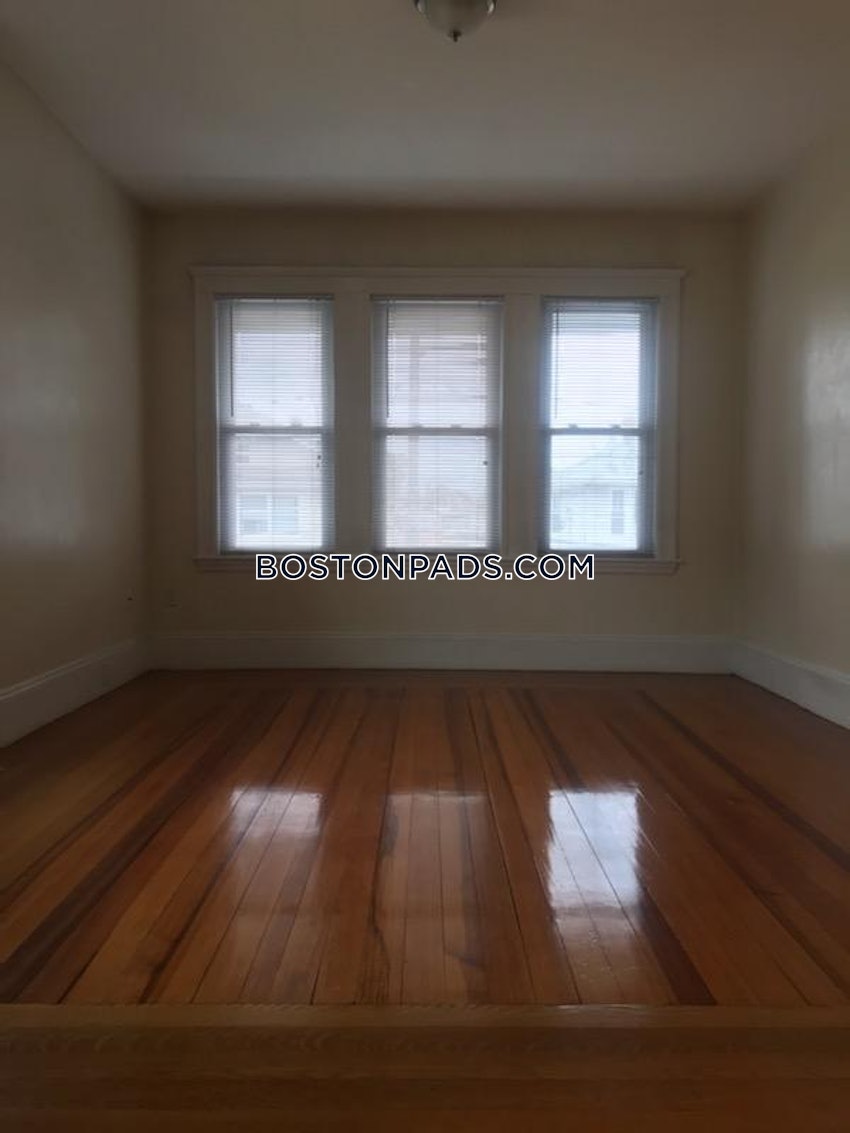 MEDFORD - WELLINGTON - 2 Beds, 1 Bath - Image 11