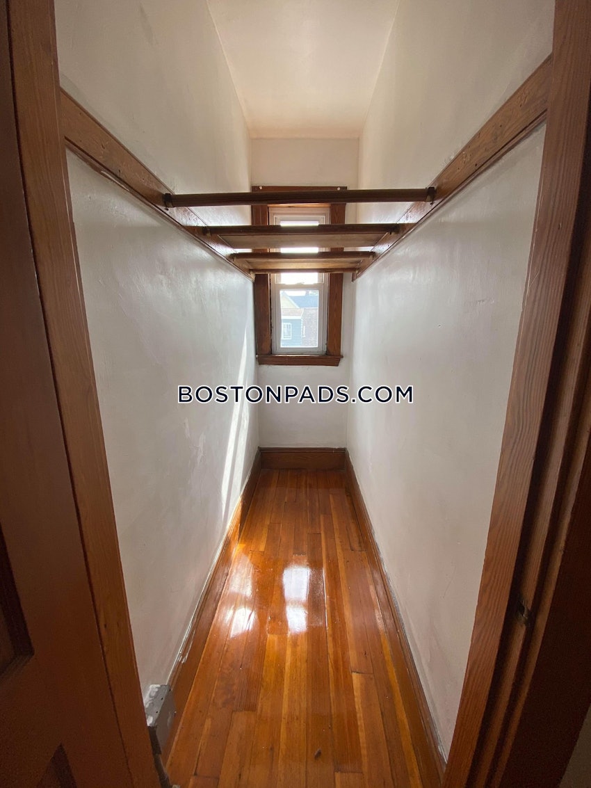 BOSTON - DORCHESTER - SAVIN HILL - 3 Beds, 1 Bath - Image 10