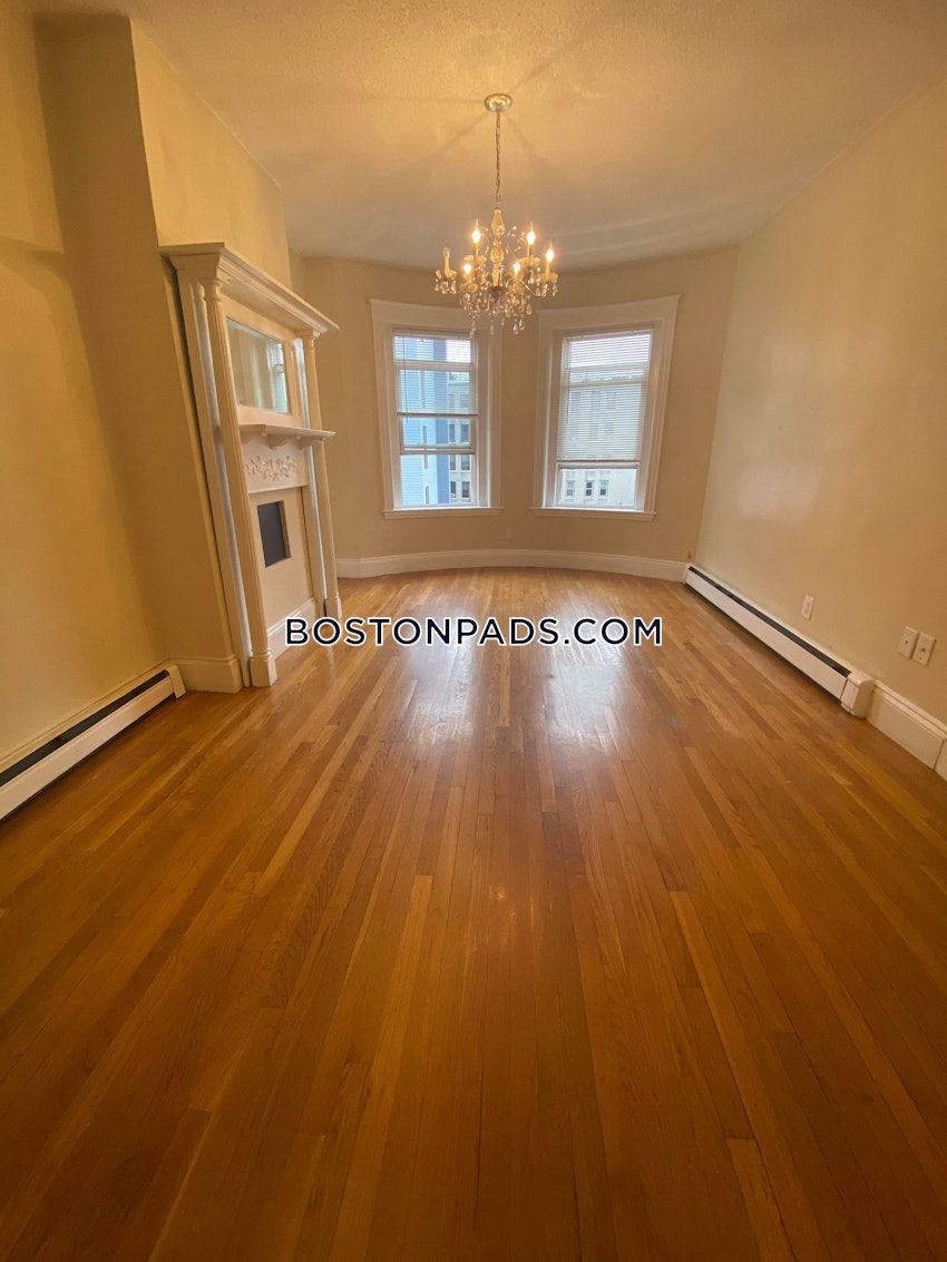 BOSTON - MISSION HILL - 3 Beds, 1 Bath - Image 4