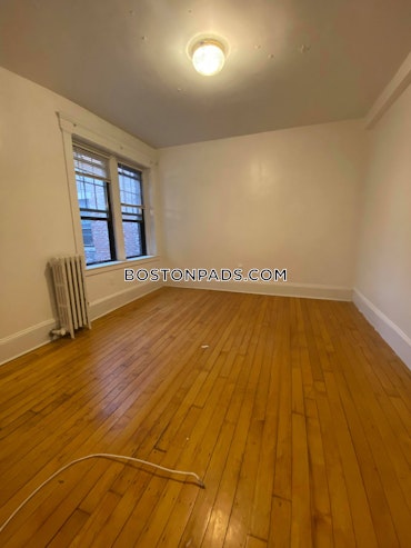 Boston - 4 Beds, 1 Baths