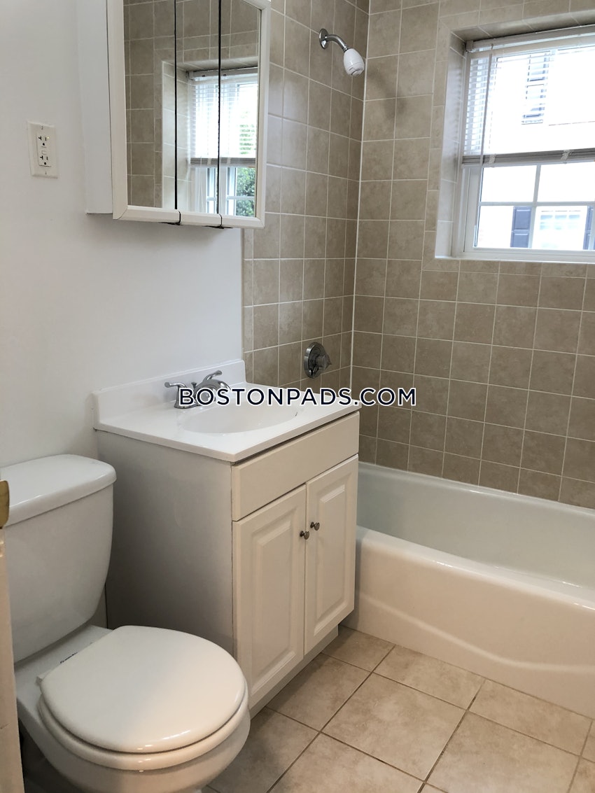 NEWTON - NEWTONVILLE - 1 Bed, 1 Bath - Image 16