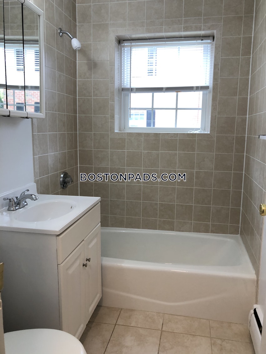 NEWTON - NEWTONVILLE - 1 Bed, 1 Bath - Image 17