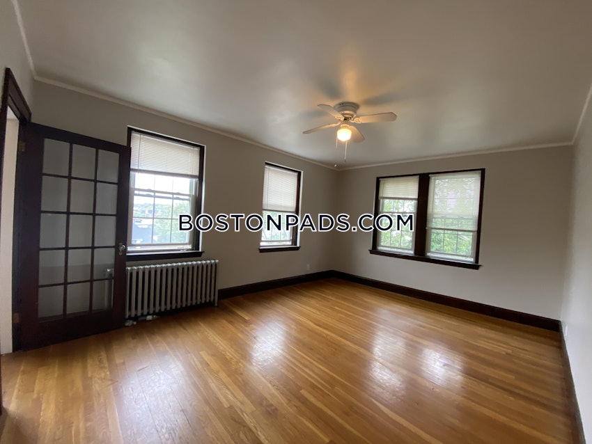 SOMERVILLE - TUFTS - 1 Bed, 1 Bath - Image 29