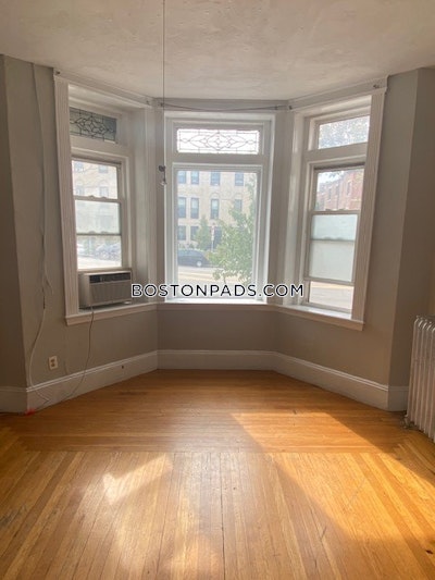 Fenway/kenmore 2 Bed 1 Bath BOSTON Boston - $2,950 No Fee