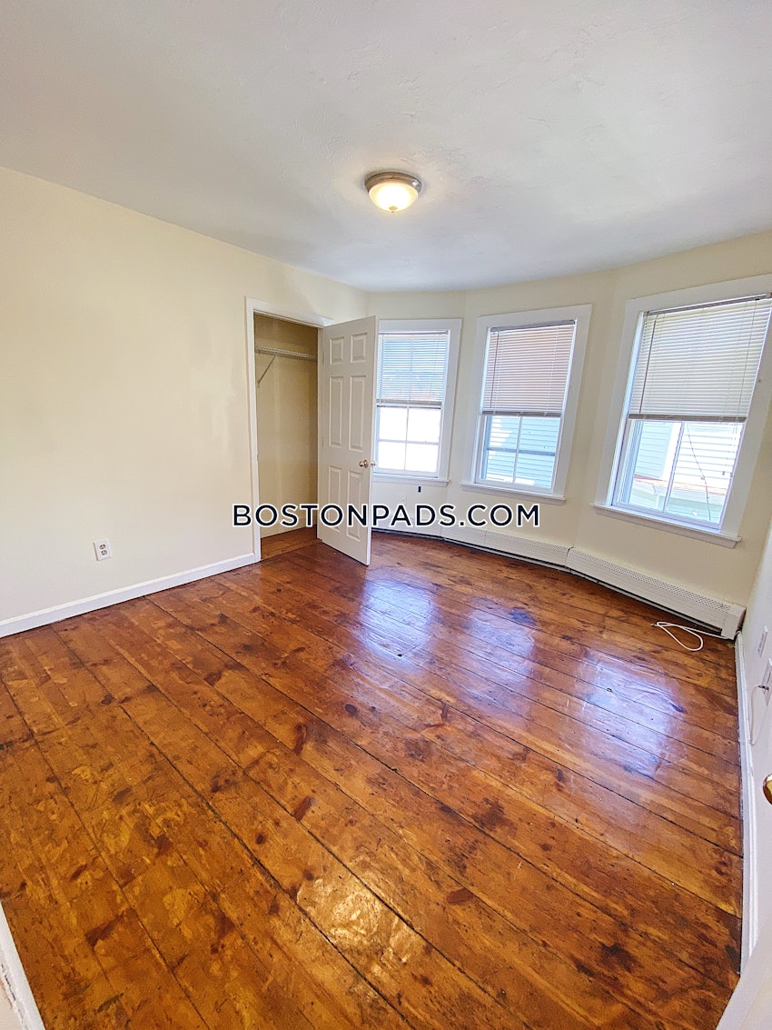 SOMERVILLE - UNION SQUARE - 3 Beds, 1 Bath - Image 6