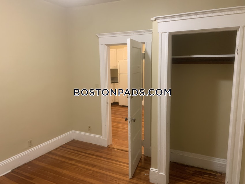 BROOKLINE- LONGWOOD AREA - 2 Beds, 1 Bath - Image 8