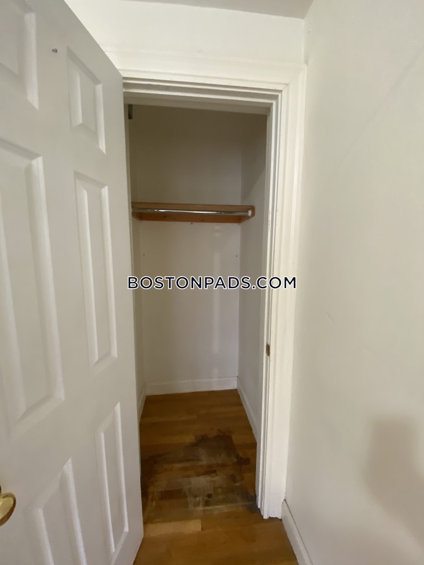 BOSTON - FENWAY/KENMORE - 1 Bed, 1 Bath - Image 26