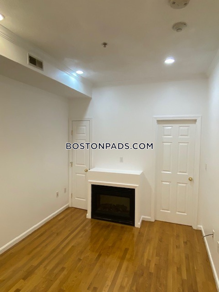 BOSTON - NORTH END - 2 Beds, 2 Baths - Image 2