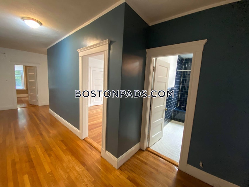 BOSTON - JAMAICA PLAIN - JAMAICA POND/PONDSIDE - 4 Beds, 1 Bath - Image 3