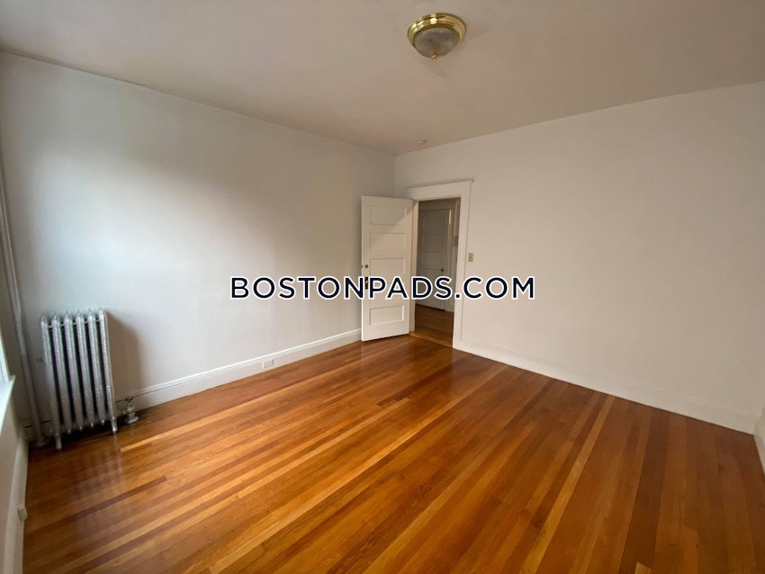 BOSTON - JAMAICA PLAIN - JAMAICA POND/PONDSIDE - 4 Beds, 1 Bath - Image 4