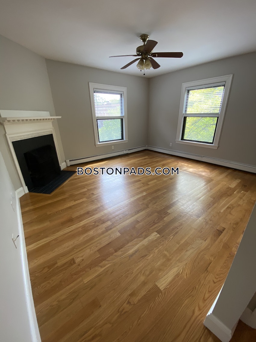 BROOKLINE- COOLIDGE CORNER - 2 Beds, 1 Bath - Image 13