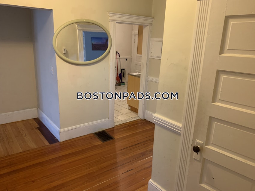 BOSTON - BRIGHTON - OAK SQUARE - 2 Beds, 1 Bath - Image 6
