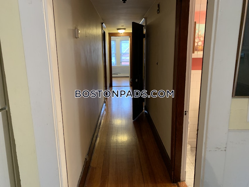 BOSTON - BRIGHTON - OAK SQUARE - 2 Beds, 1 Bath - Image 4