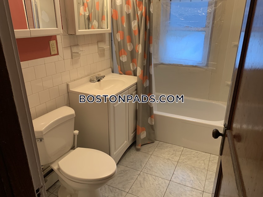 BOSTON - BRIGHTON - OAK SQUARE - 2 Beds, 1 Bath - Image 2