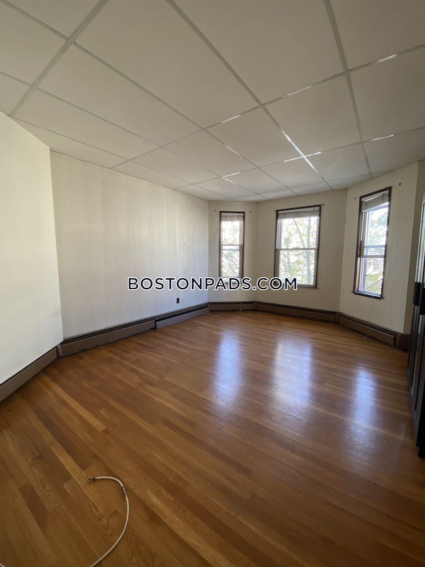 BOSTON - SOUTH BOSTON - EAST SIDE - 3 Beds, 1 Bath - Image 6