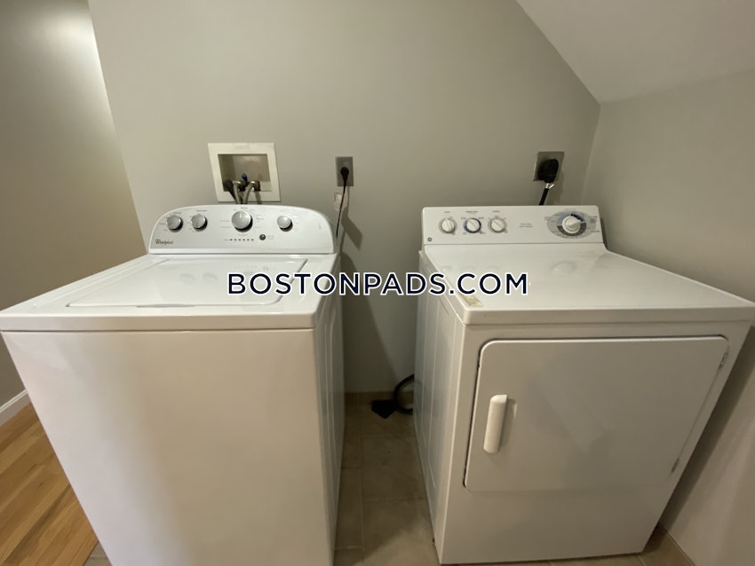 MEDFORD - TUFTS - 5 Beds, 2 Baths - Image 12