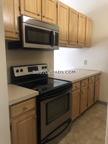 Boston - 2 Beds, 2 Baths