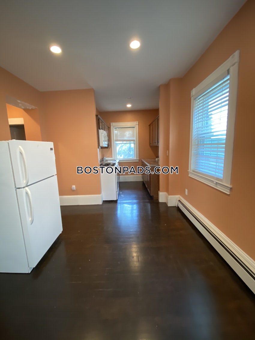 BOSTON - DORCHESTER/SOUTH BOSTON BORDER - 2 Beds, 1 Bath - Image 3